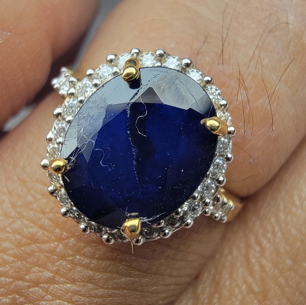 Solid 10k yellow gold natural diamonds and difuse sapphire